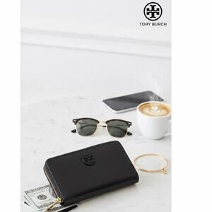 Tory Burch Black Patent Leather Stacked Logo Continental Wallet - Authenticated